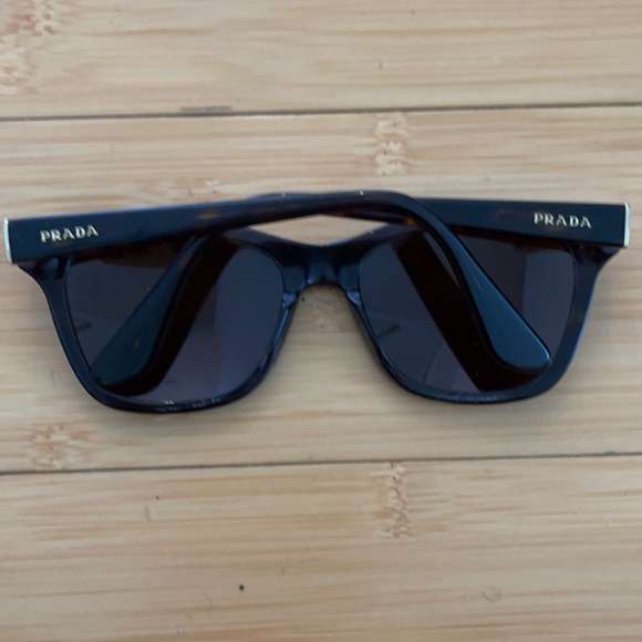 Prada cat eye sunglasses - Picture 3 of 3